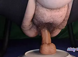 masturbating so good with cumshot on teen body 😍