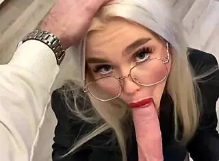 Fucked a Sexy Realtor in Missionary and Cowgirl