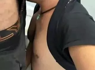 boquetero chupou pica peluda no banheir�o de sp