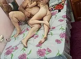 Novinha Bem Nova Mesmo E O Velho Comedor De Pepeka in Muscular Lingerie