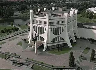 Belarusian Mommy Sucks Victor Bloom's Cock