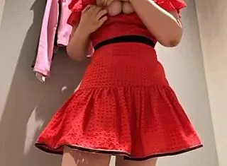 Watch this BBW get extreme anal fingering in public!