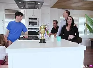 完美代价3 ANALMOMZ肛交篇