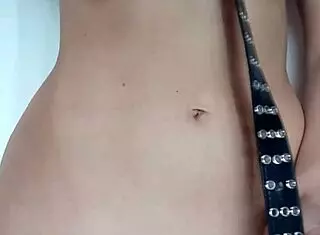 奶子和骚屄挨打惩罚超爽