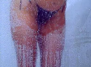 Tanned girl: 'Want to see me shower in bikini?'