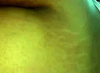 BBW rides dick outdoors! 😍