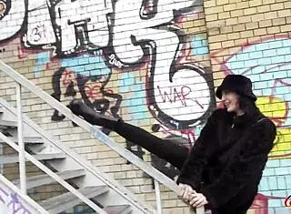 Crazy goth girl squirts during rough casting fuck.