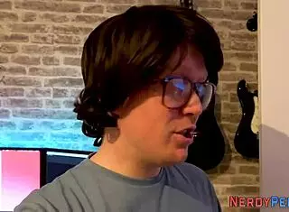 Hey, newbie slut giving head to a nerd!