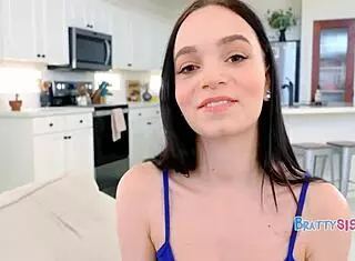 Go on guys, family fetish gets wild and hot 😜