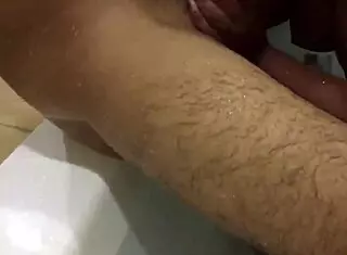 Morena Adora Mamar Minha Rola Na Banheira!