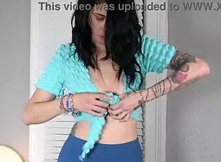 Jazmin Tries On Leggings And Wrap Shirt For Photoshoot