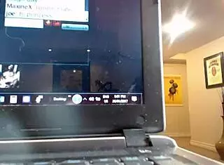 Maxine X Plays with Her Wet Pussy 😍