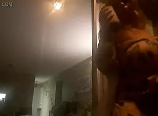 Dulcemendra, aka Ginger Paris, flashes her boobs outside 😍