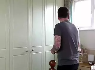 Mature Curvy Beauty Rides Horny Guy Roughly 😏