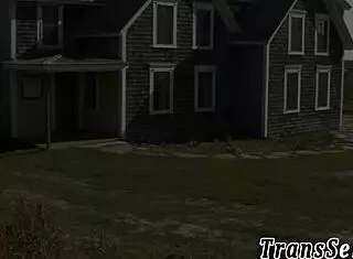 shemale babe tugs for explosive cumshot in high def solo