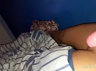 Acordei Com a Gostosa Se Masturbando Aproveitei Soquei a Piroca Com Carol Corrales e Ed Junior Completo No Red