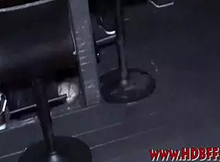 派对业余妹子狂吸大屌猛骑狂干