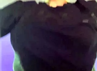 At gym, I got hot and sweaty in pussy