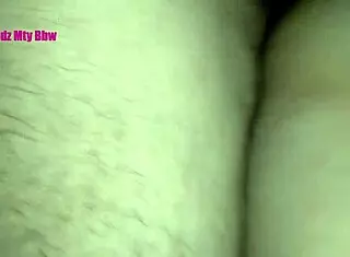 Trio salvaje gorda madura bbw detonada de perrito por oso bhm y corrida en boca y panocha