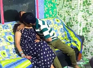 I fuck my friend's sexy Indian wife in the kitchen