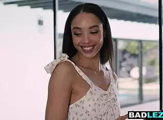 slender ebony milf fuckin busty lesbian with strapon