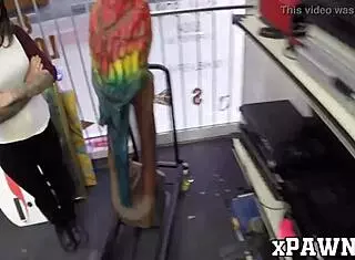 Broker Pays Cute Amateur Cutie Cash To Suck His Rock Solid Big Cock At Work