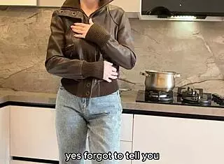 stepdaughter begs stepdad for pussy fucking like stepmom