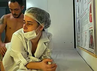 Ereção Durante Consulta com a Enfermeira