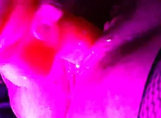 i squirt on my pink dildo