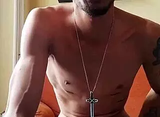 Me corro viendo porno con monster cock huge tattoo big cock spanish.