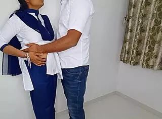 I stoped the schoolgirl in classroom and fucked her