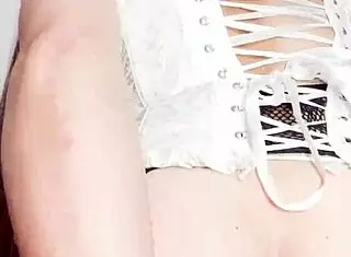 Madrastra anal muy puta se masturba con su hijastro mientras su marido trabaja le encanta el sexo virtual es una hermosa zorra latina desi sex xxx usa american united states