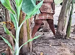 Hey, that evangelical milf is peeing in public with her big pussy.