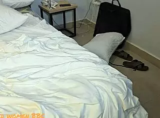 猛操丰满后妈大鸡巴内射