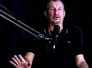 remédios para homens faz amizades onde chega não daria o cu e deu dicas para os casais - carlos urach watch on sheer red