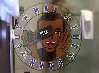 kitty quinn jerks me with soft hands while i make her squirt!