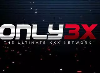 诱人美女Cassie Fire求大屌插屁眼