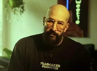 I fuck my husband's best friend with my huge wet ass