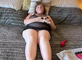 Granny Carmen in Lingerie Toys Her Pussy to Orgasm on US Flag Day