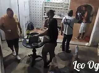 i'm in this wild suruba with leo ogro and friends