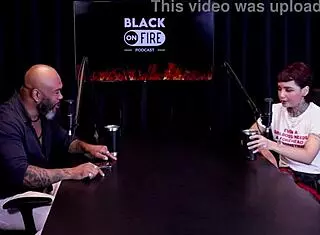 Tem Os Caninos Por Ser F� De Vampiros Gravou Com Casais Tem Uma Rede De Apoio Com Os Seguidores E O Cara Que Broxou E Meteu Mole - Annie Clementine Watch On Sheer Red