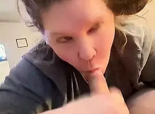 Deep throat that big white cock, I cum too