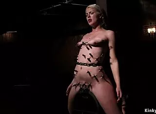 i'm tied up on sybian with natural tits