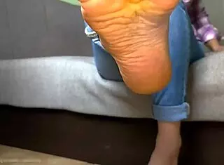 Fucked This Foot Fetish Milf With Her Sexy Feet!