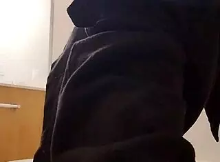 i jus got home from werk, reddy to fantisize bout my girlfrend wife wit dry masturbaition n slow cum in garage