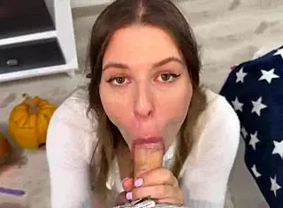 Pumpkin or Pussy? That Is the Question!