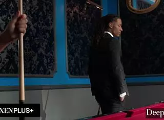 Blake Blossom丰满金发吞巨黑屌