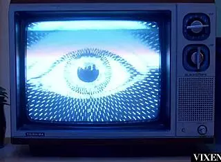 Skye and Blake Scissor Intensely