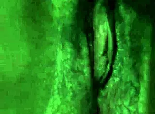 i can only rub my pussy, i'm a virgin, it can't go in