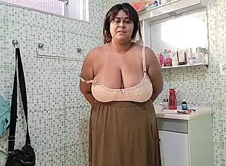 Stepmother, you look so hot getting that cumshot on your face from your stepson!